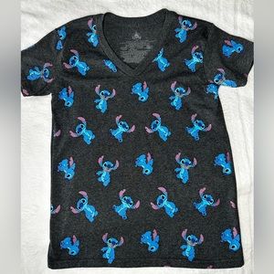 🌺DISNEY STITCH Tshirt - Small